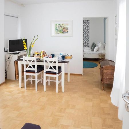 B&B My Place Mit Fruehstueckspaket - With Breakfastbox Frankfurt am Main Exteriör bild